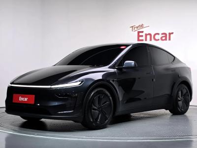 2025 Tesla Model Y