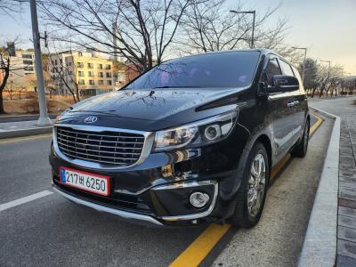 2016 Kia Carnival