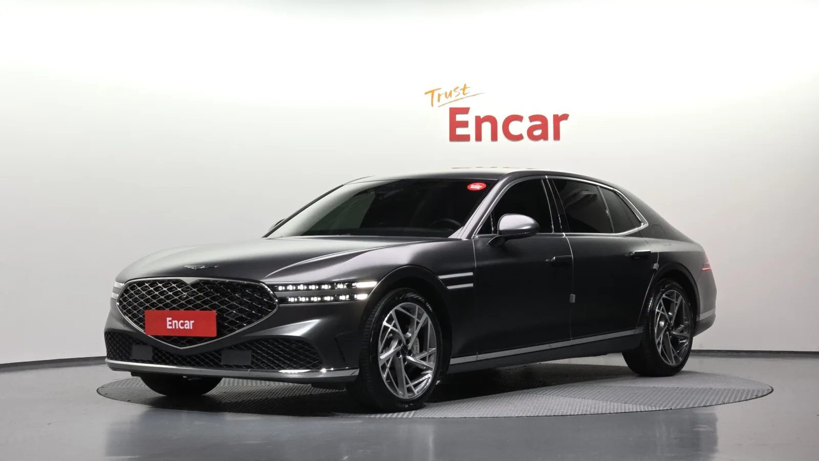 2023 Genesis G90