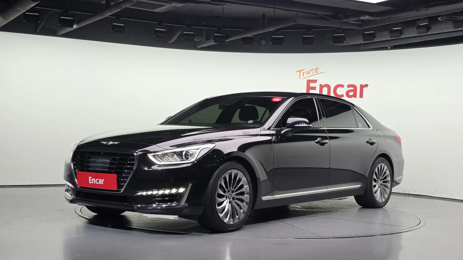 2016 Genesis EQ900