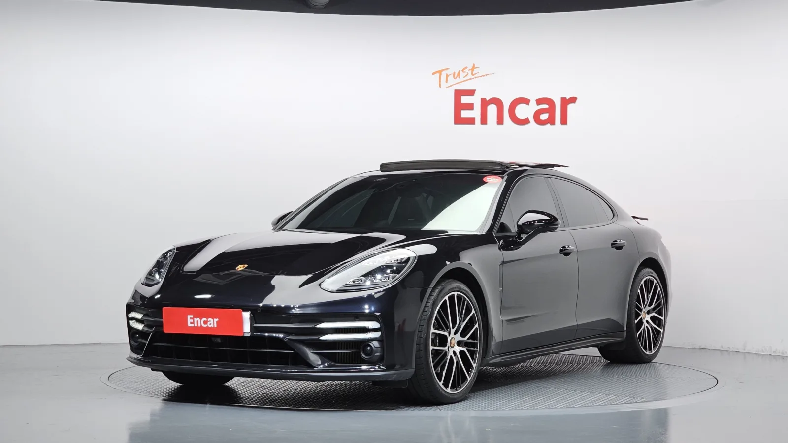 2022 Porsche Panamera
