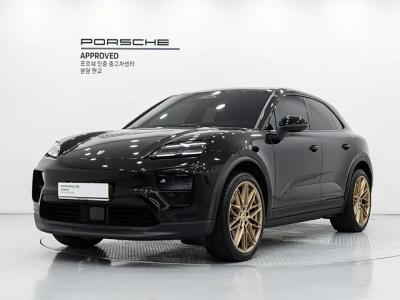 2025 Porsche Macan
