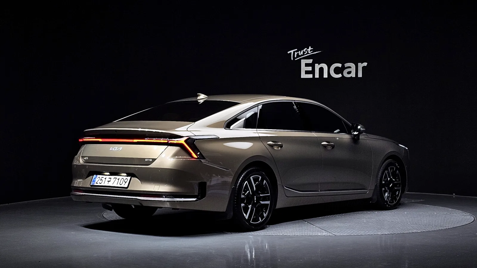 2026 Kia K8