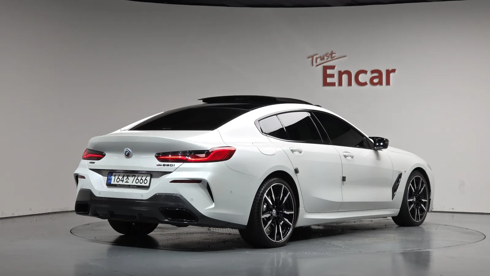 2022 BMW 8-Series