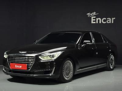 2018 Genesis EQ900