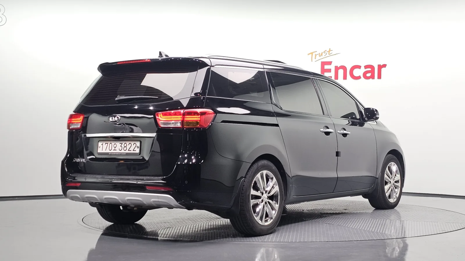2016 Kia Carnival
