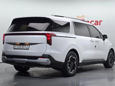 2025 Kia Carnival