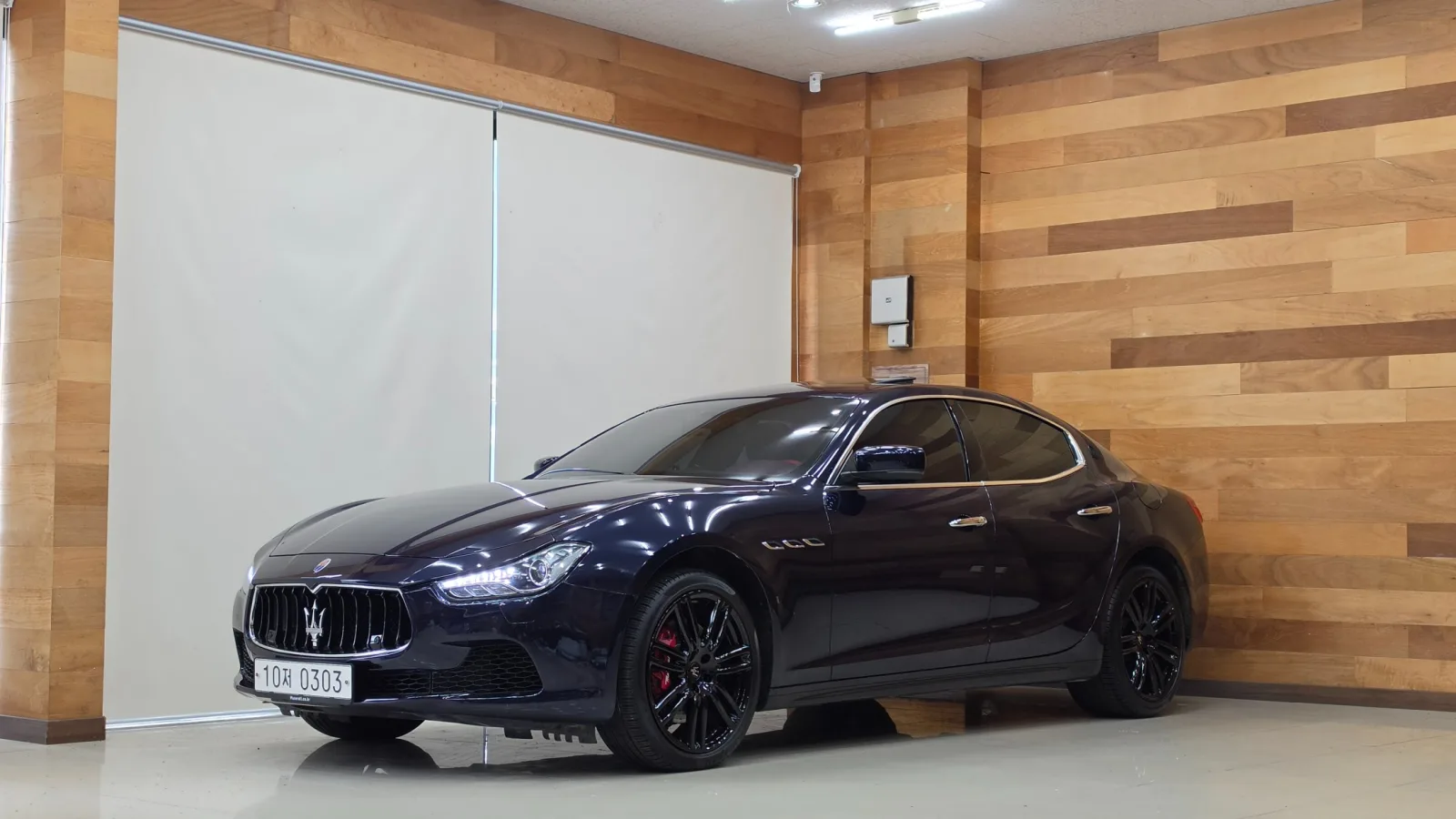 2016 Maserati Ghibli