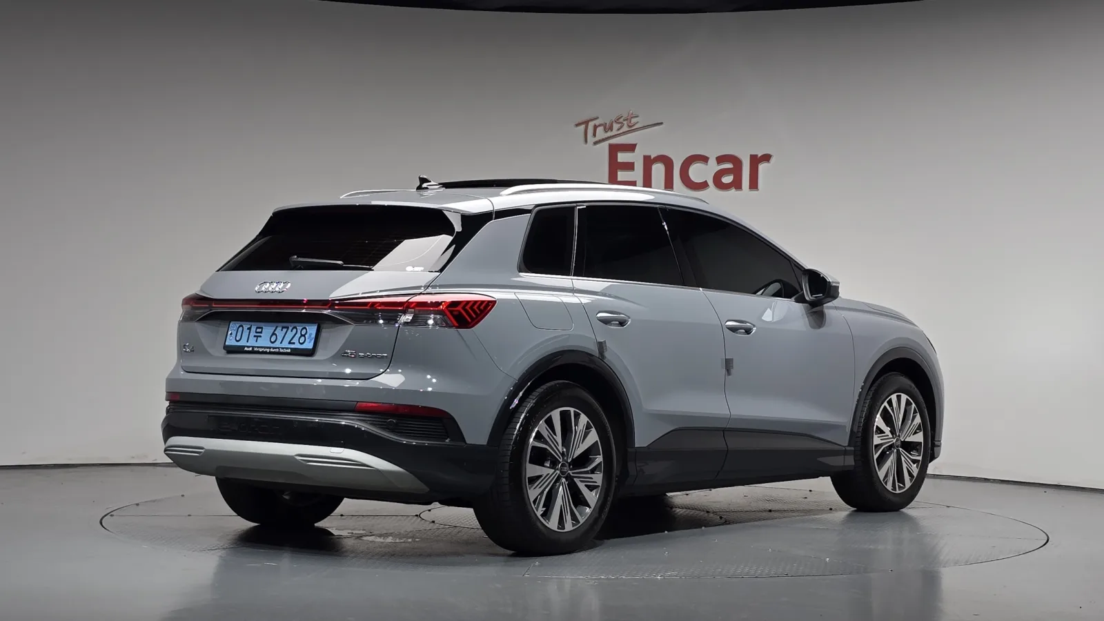 2025 Audi Q4 e-tron