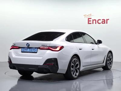 2024 BMW i4