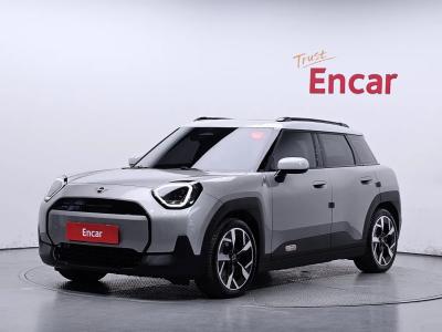 2025 MINI Aceman