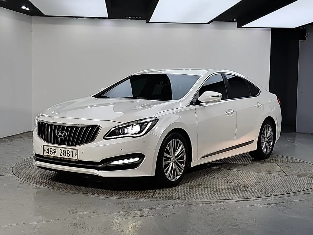 2015 Hyundai Aslan