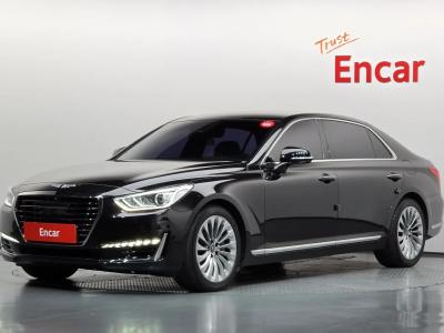 2018 Genesis EQ900