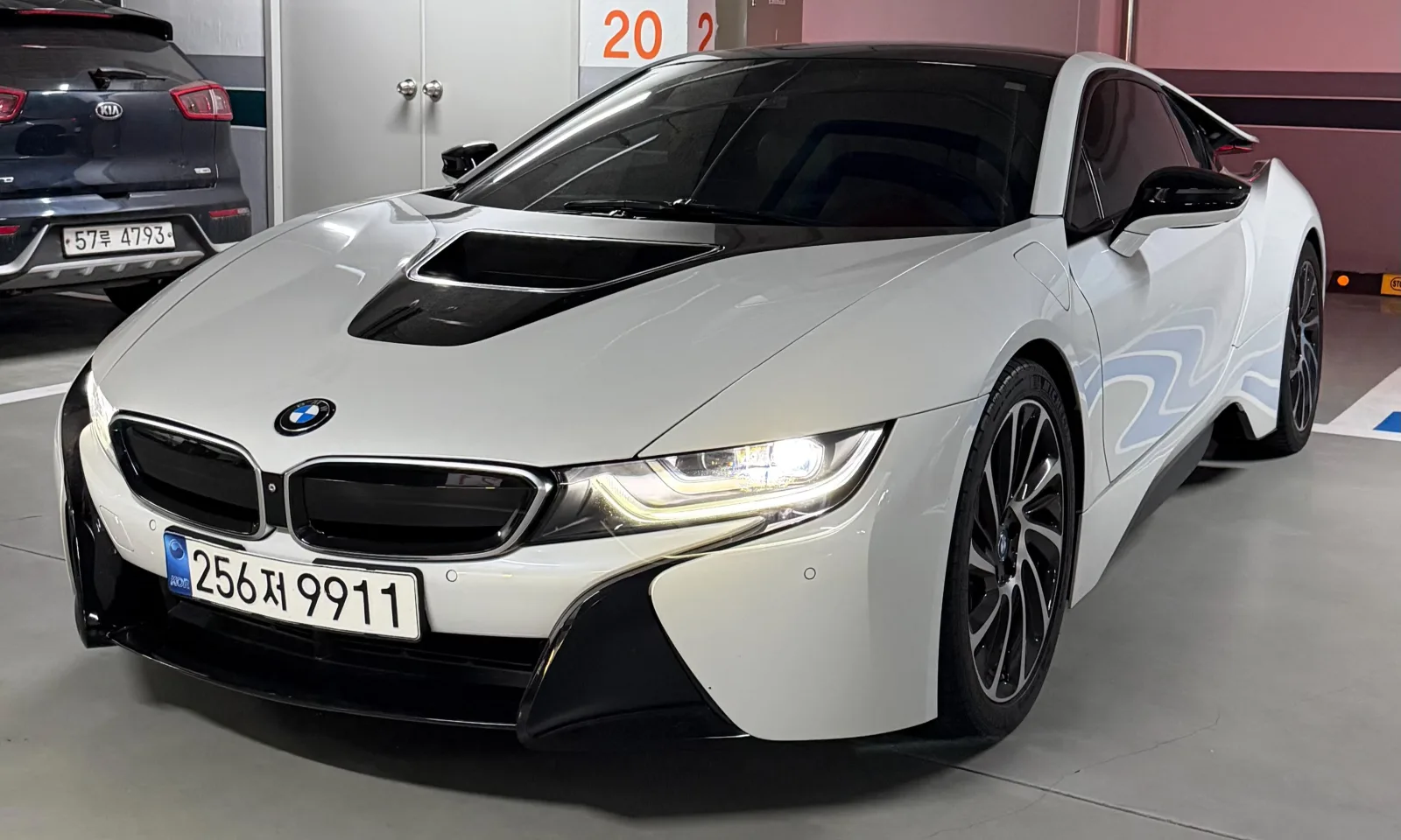 2015 BMW i8