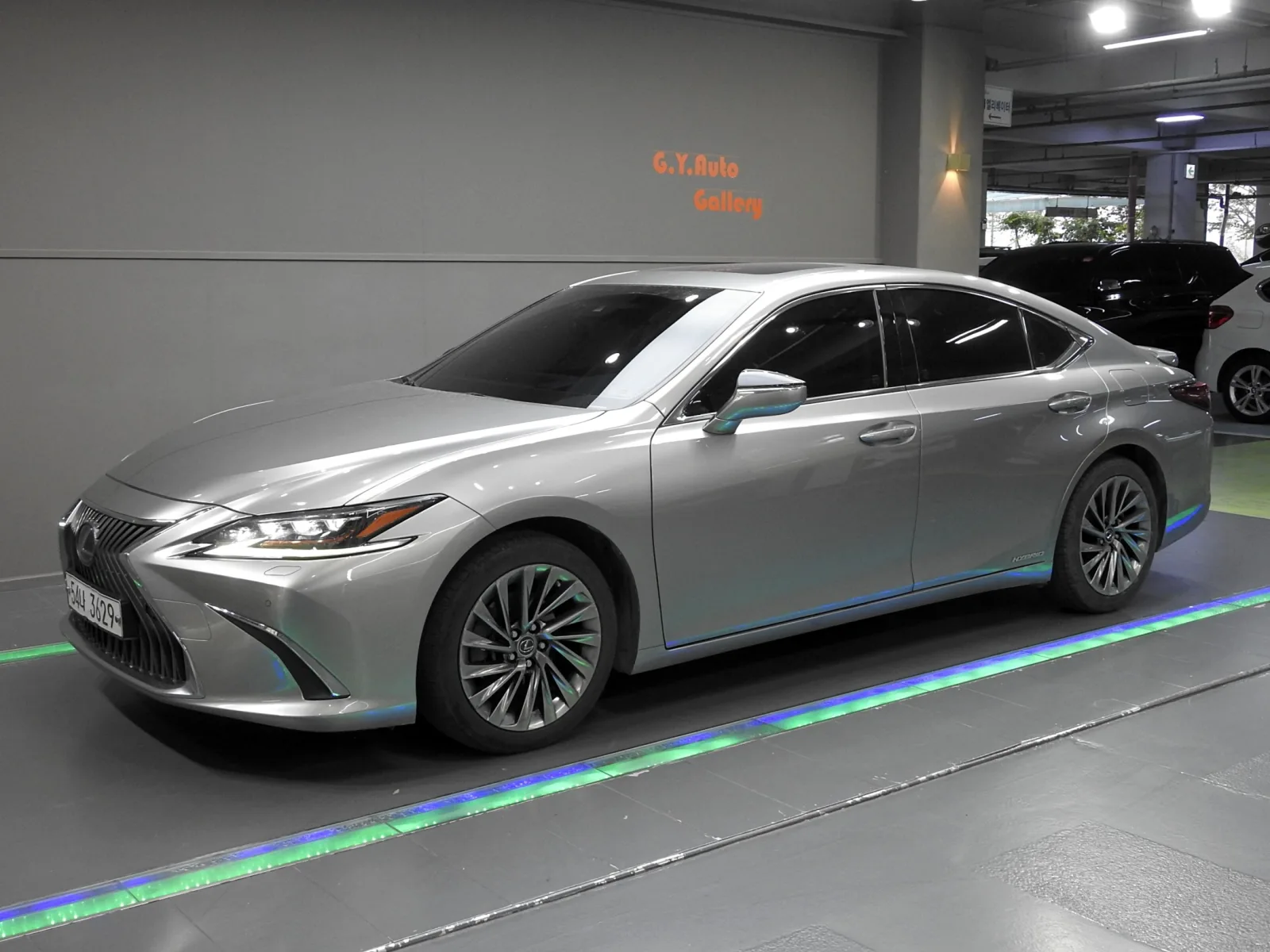 2019 Lexus ES