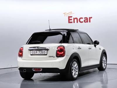 2015 MINI Cooper