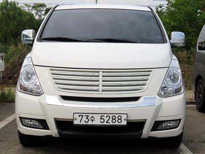 2016 Hyundai Starex