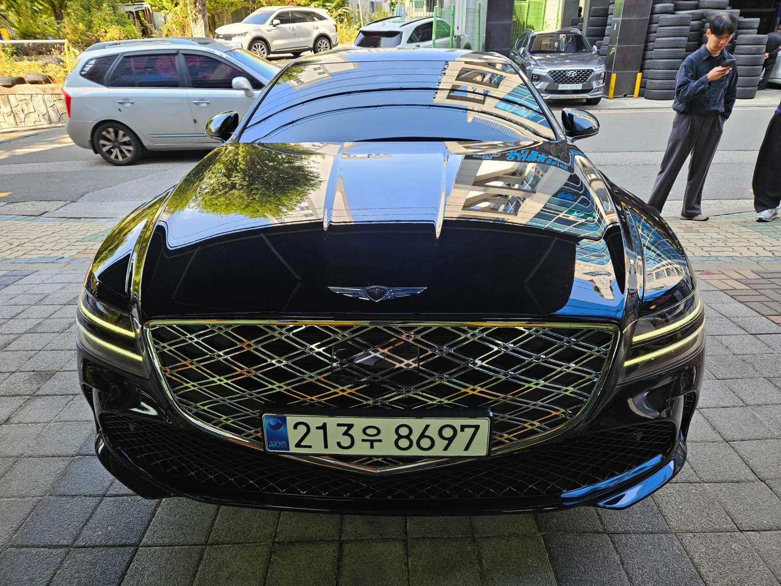 2025 Genesis G80