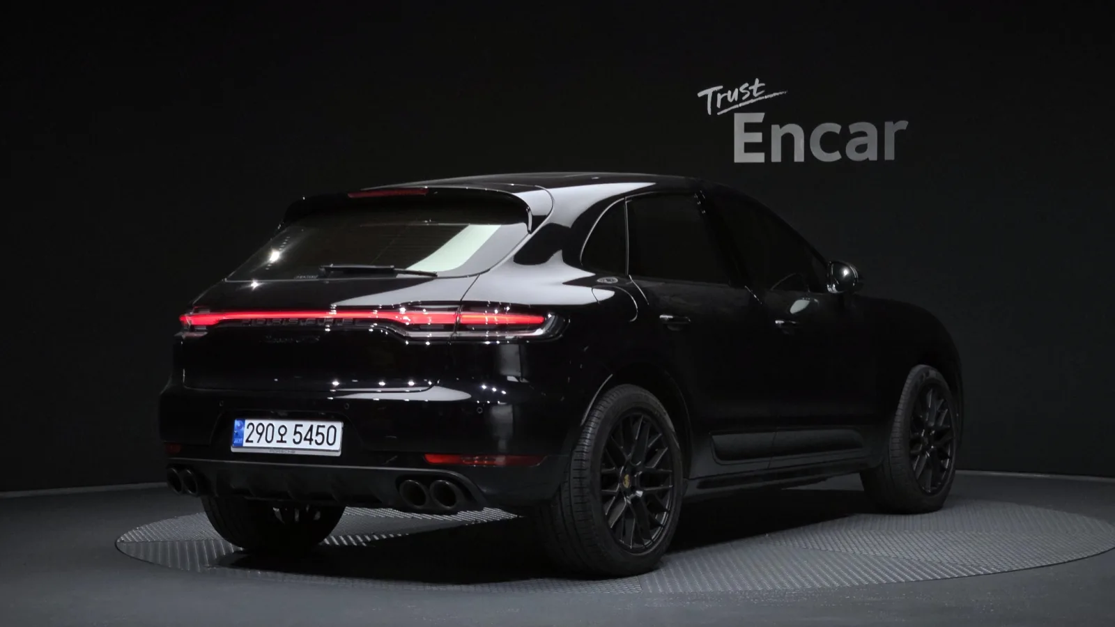 2020 Porsche Macan