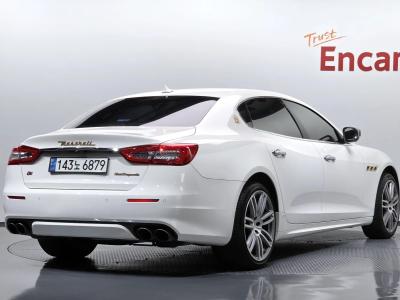 2017 Maserati Quattroporte