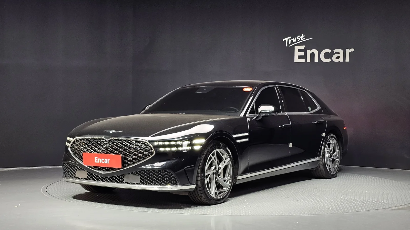 2022 Genesis G90