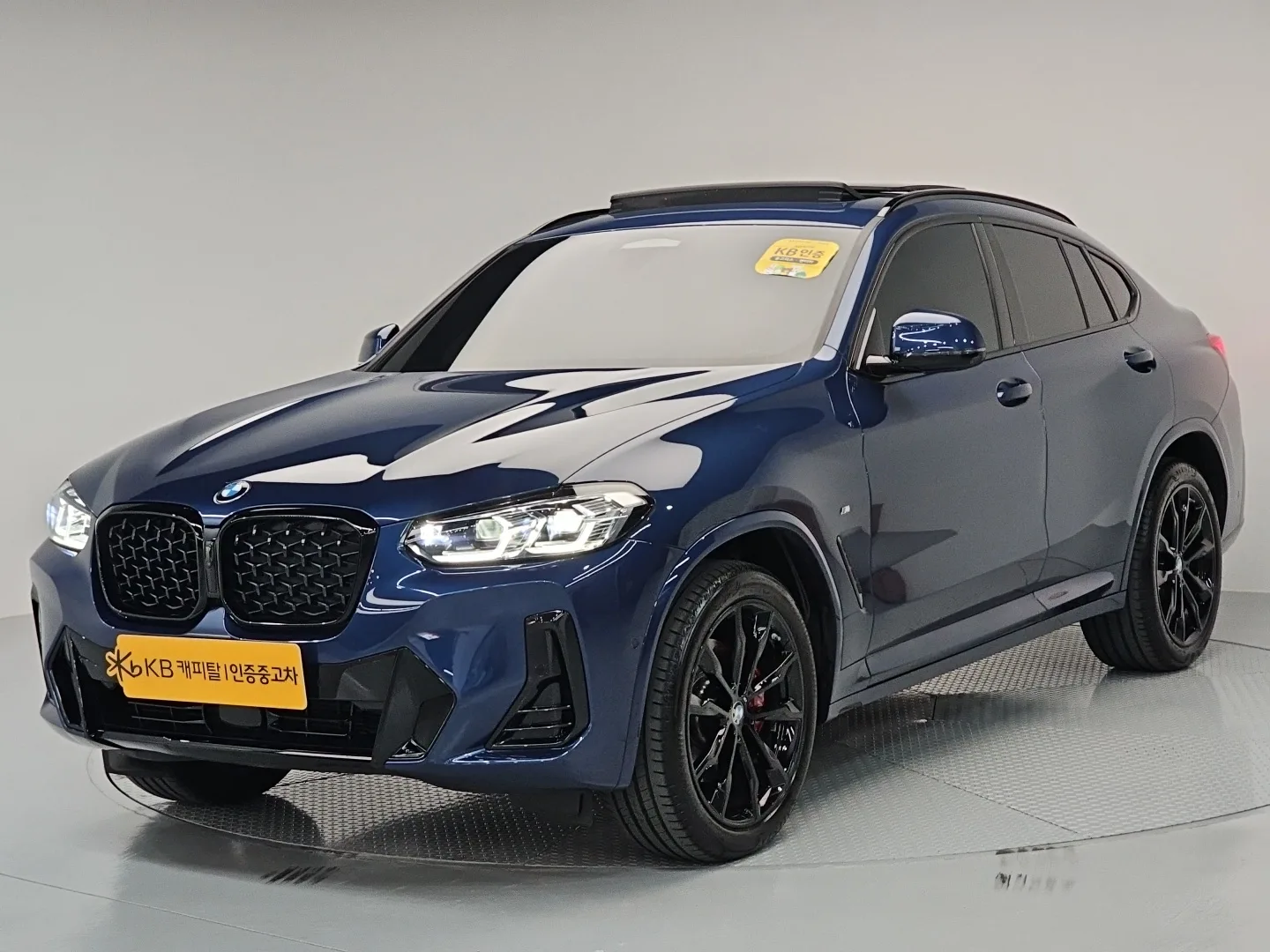 2025 BMW X4