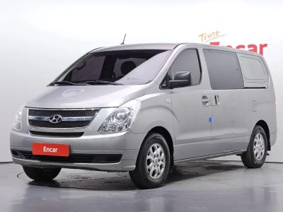 2016 Hyundai Starex