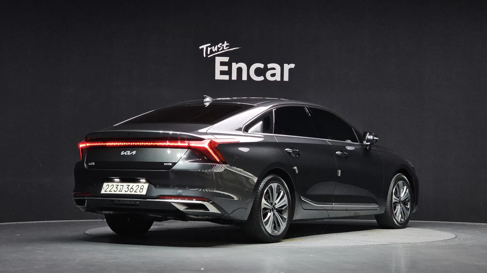 2023 Kia K8