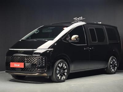 2025 Hyundai Staria