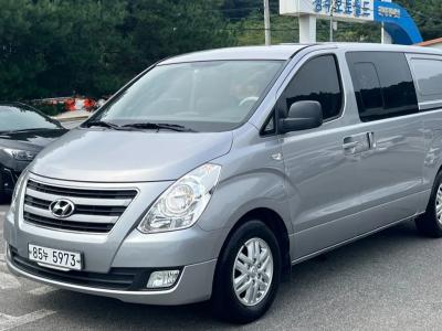 2017 Hyundai Starex