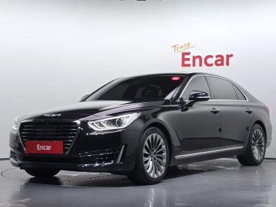 2018 Genesis EQ900