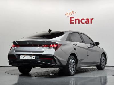 2024 Hyundai Elantra