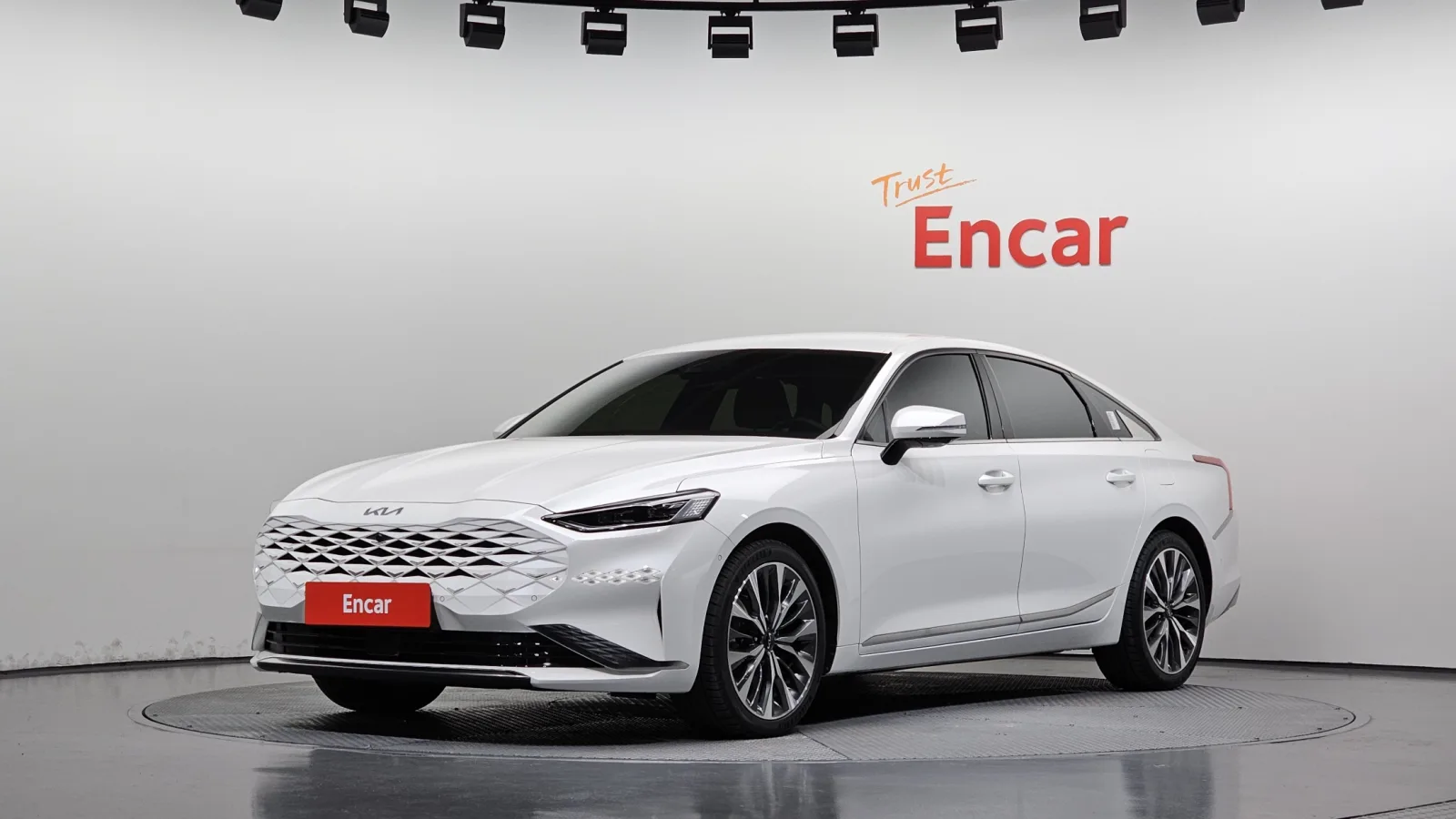 2023 Kia K8