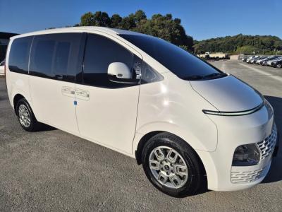 2025 Hyundai Staria