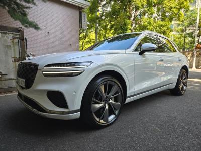 2025 Genesis GV70