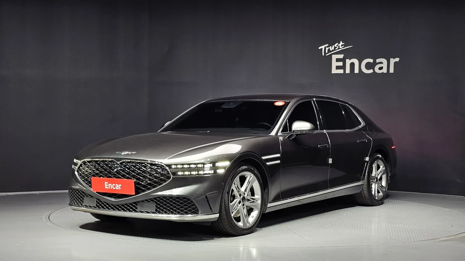 2022 Genesis G90