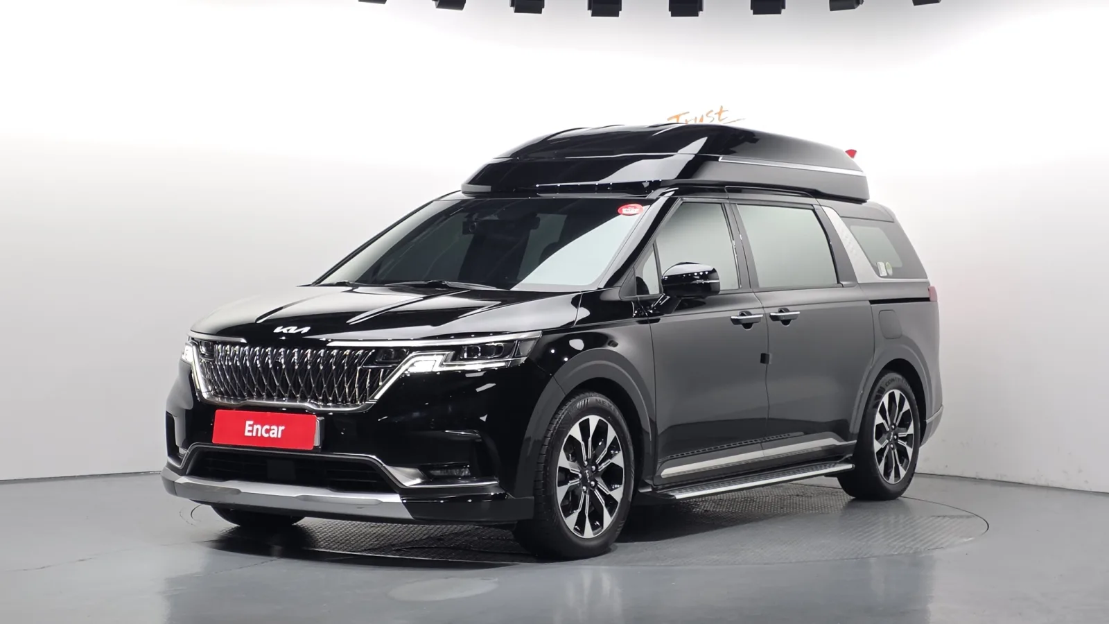 2023 Kia Carnival