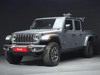 2025 Jeep Gladiator