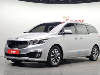 2015 Kia Carnival