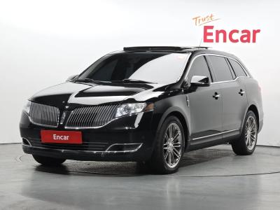 2014 Lincoln MKT