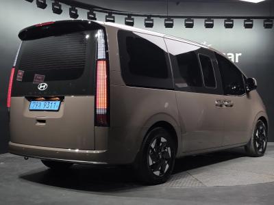 2027 Hyundai Staria