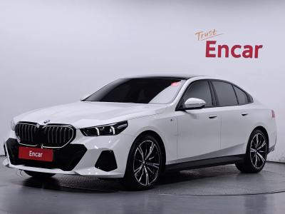 2025 BMW 5-Series