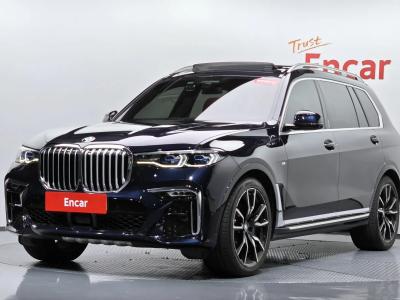 2021 BMW X7