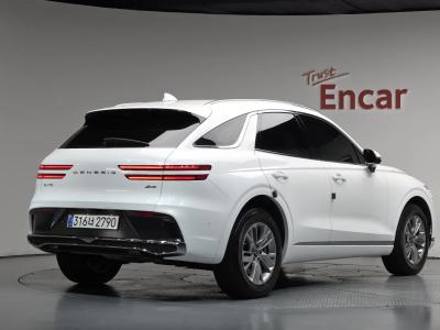 2025 Genesis GV70