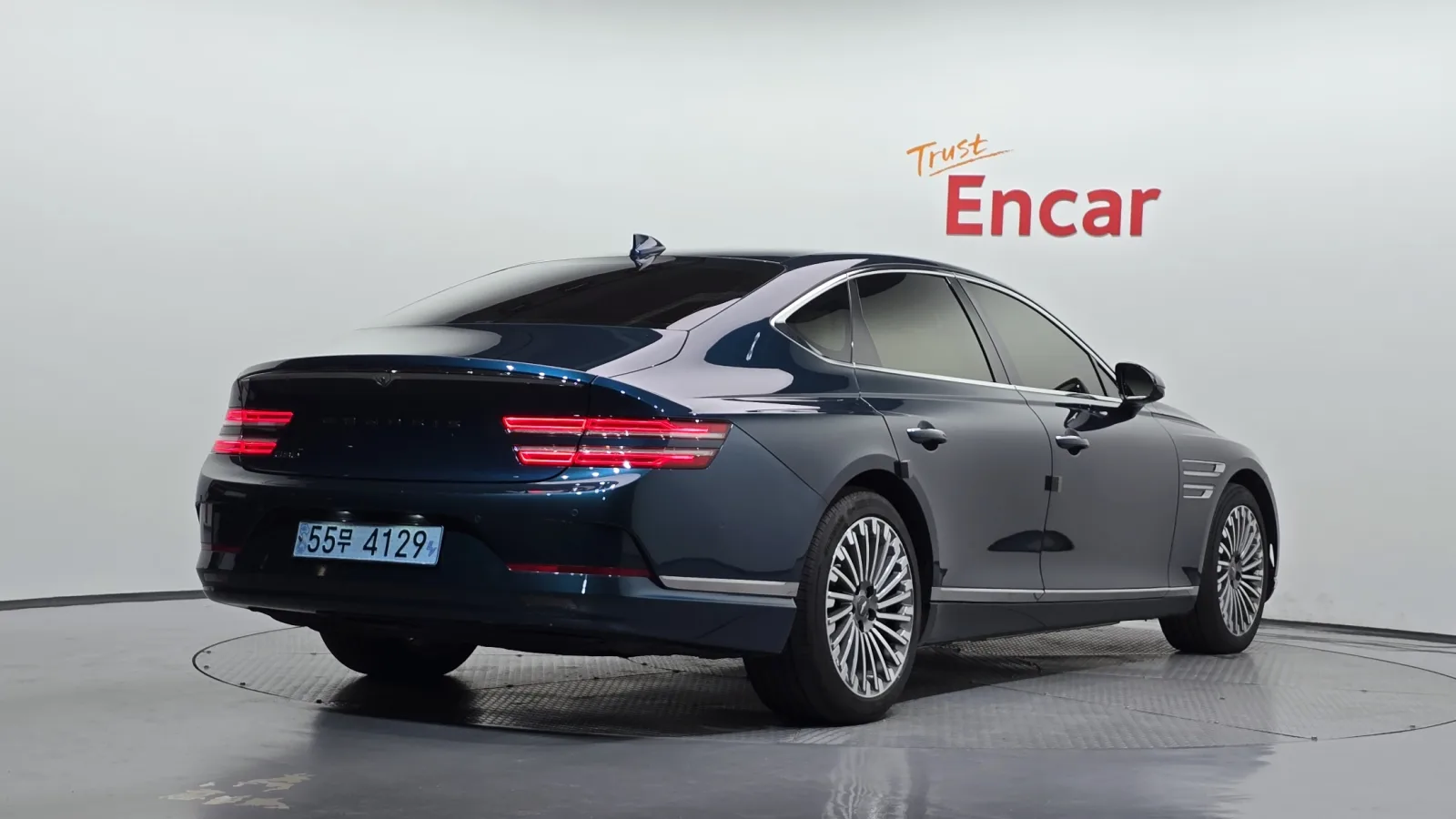 2022 Genesis G80