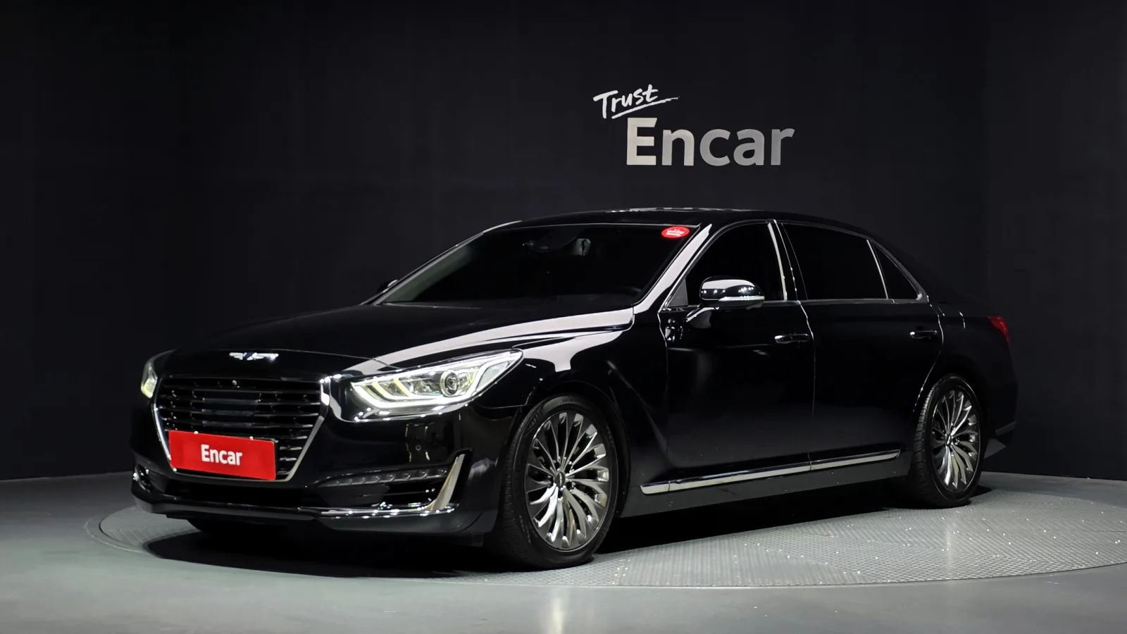 2016 Genesis EQ900