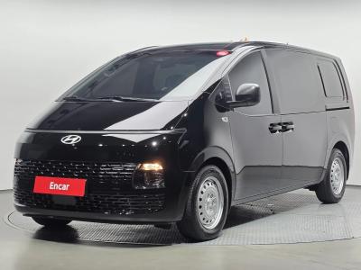 2025 Hyundai Staria