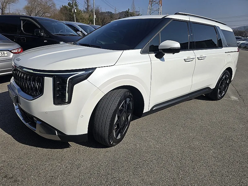 2025 Kia Carnival
