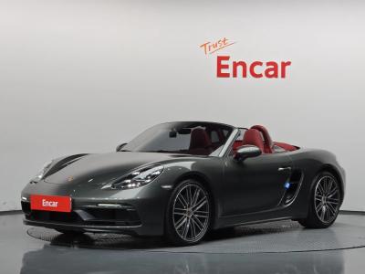 2021 Porsche 718