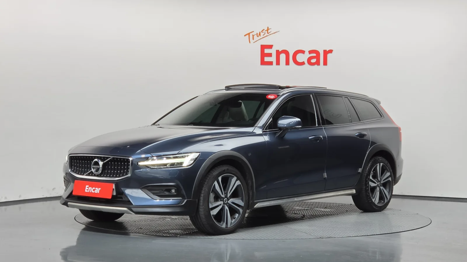 2020 Volvo V60